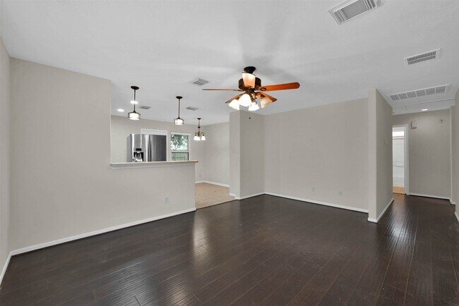 Foto del edificio - 24011 Pinecreek Point