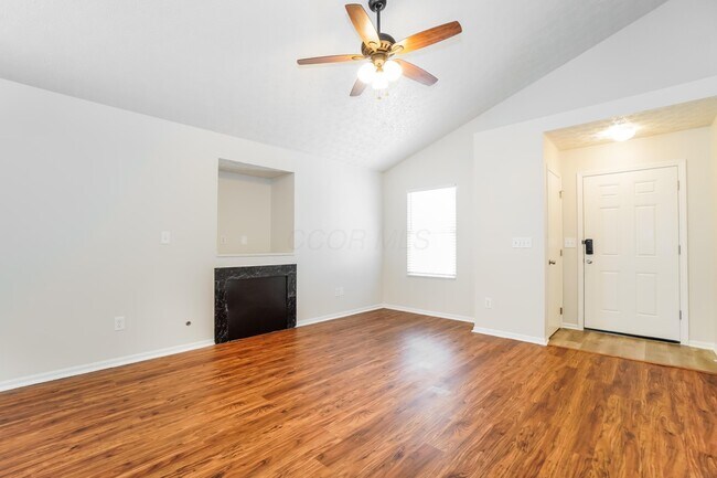 Foto del edificio - 5393 Blanchard Dr