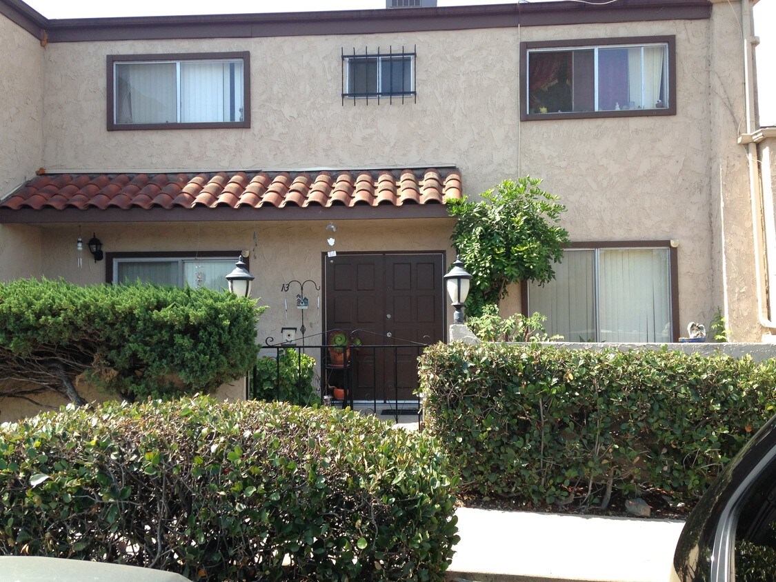 294 Chambers St, El Cajon, CA 92020 Townhome Rentals in El Cajon CA