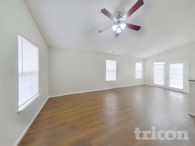 Foto del edificio - 529 Pullman St SW