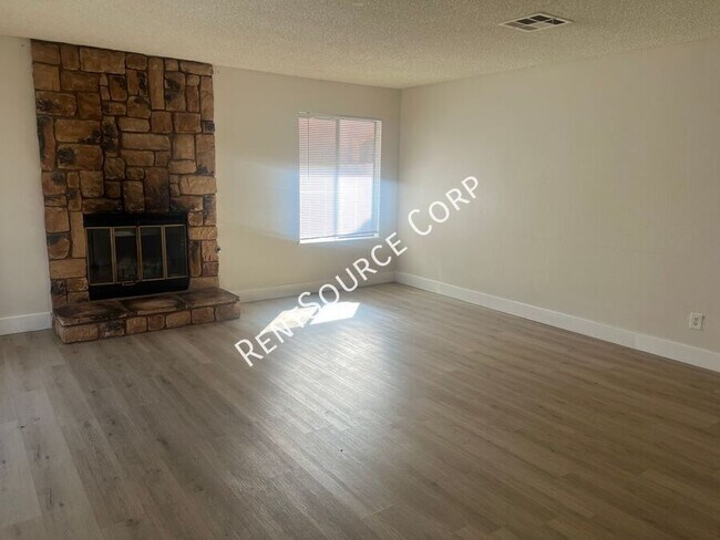 Foto del edificio - 43837 David St