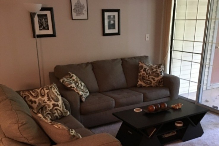 Foto principal - 114 Cascade Ct