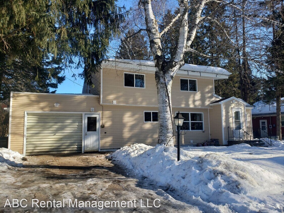 Primary Photo - 3 br, 1.5 bath House - 137 Wilson St