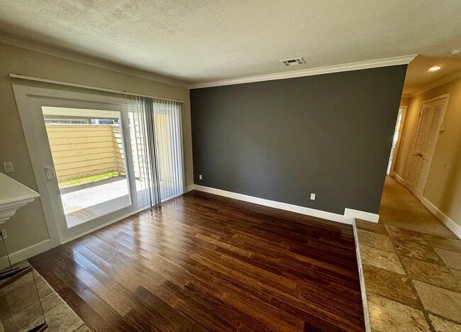 Building Photo - 331 Eastridge Dr