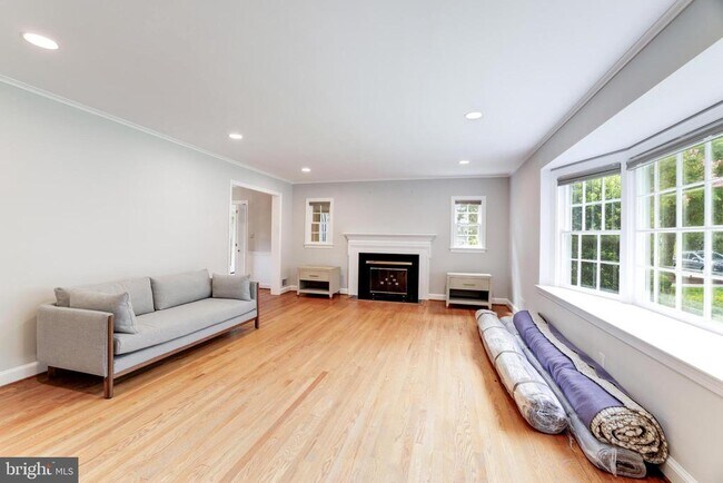 Foto del edificio - 3409 N Abingdon St