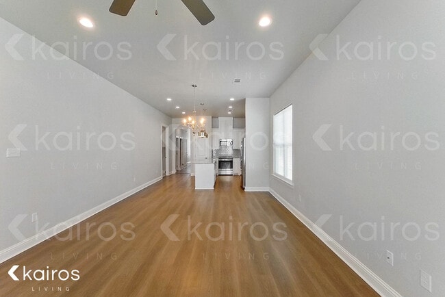 Building Photo - 4848 W Dacha Ln