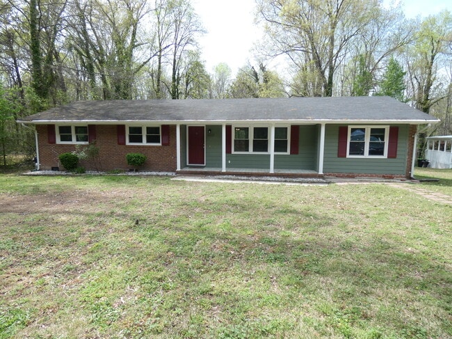 Building Photo - 5800 Meadowbrook Rd