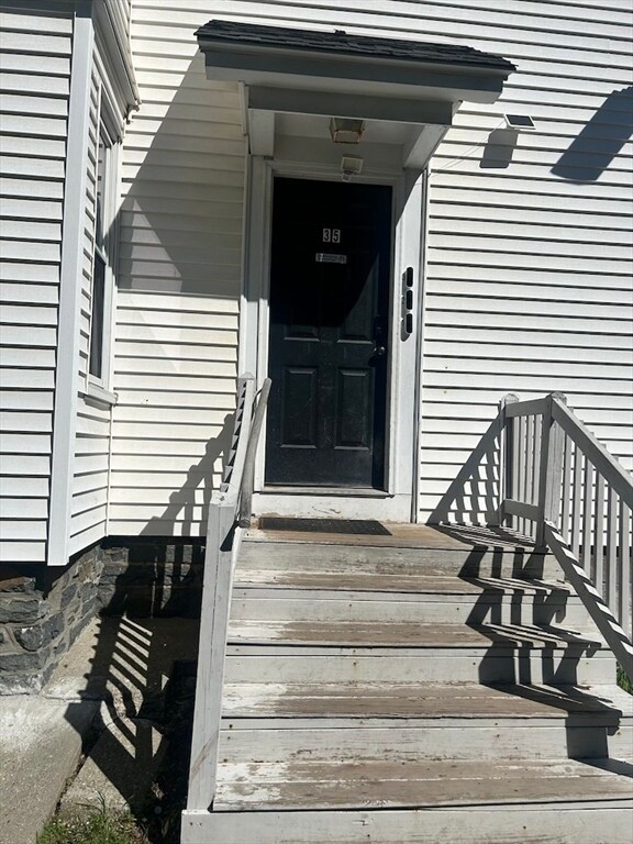 Foto del edificio - 35 Newcomb Pl