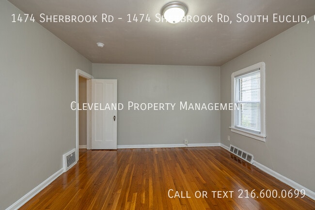 Foto del edificio - 1474 Sherbrook Rd