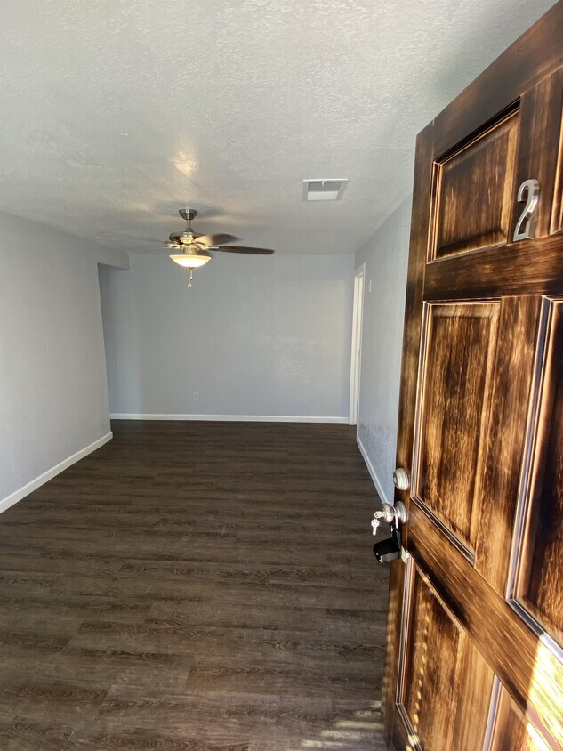 Foto principal - 1445 E Taylor St