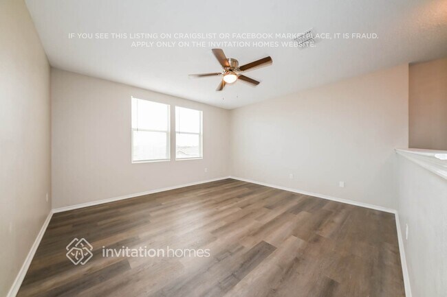 Foto del edificio - 2917 Paint Brush Pl