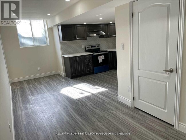 Building Photo - 35 Elysian Fields Cir