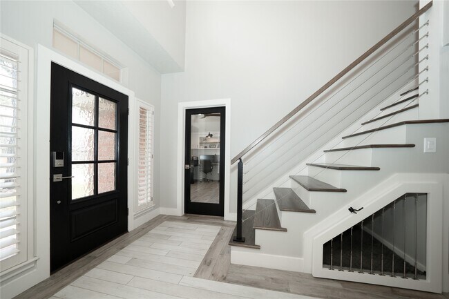 Building Photo - 3219 Manor Grove Dr