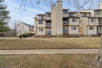 Building Photo - 3001 Revere Ct