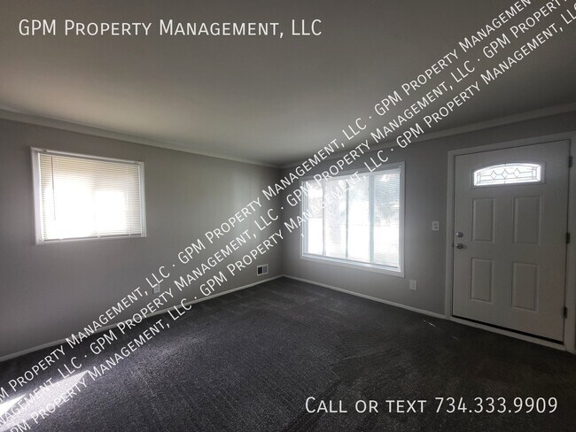 Foto del edificio - 4967 McKinley St