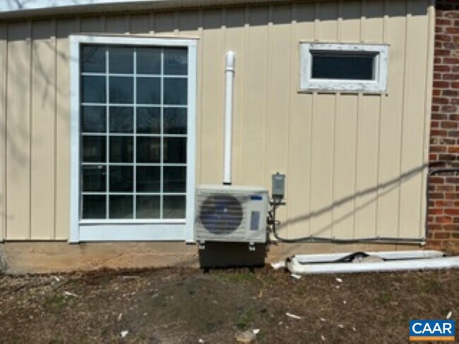 Building Photo - 8714No Norwood Rd