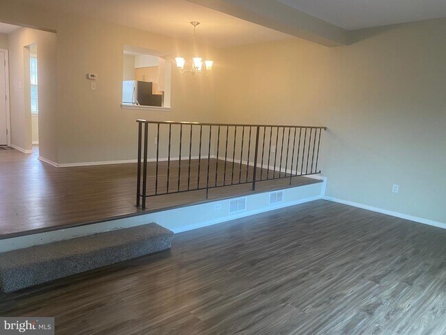 Foto del edificio - 4308 Sycamore Dr