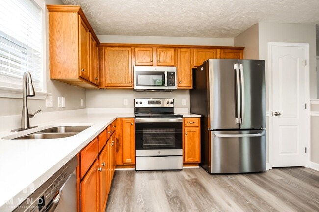 Foto del edificio - 1634 Beaconcrest Cir