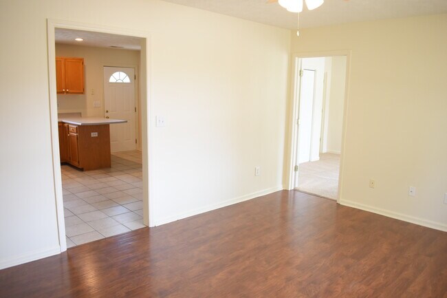 Foto del edificio - 3008 Thatch Ct