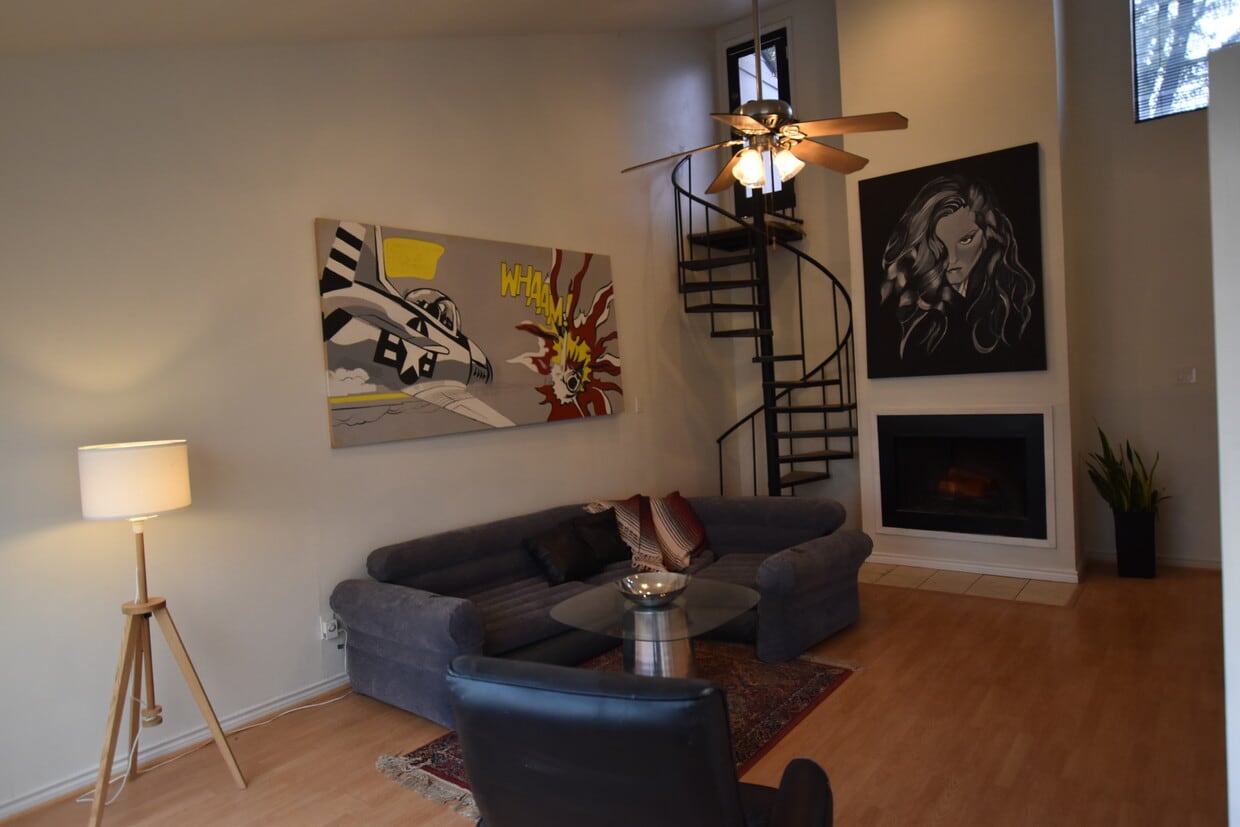 6718 Eastridge Dr, Dallas, TX 75231 Townhome Rentals in Dallas TX