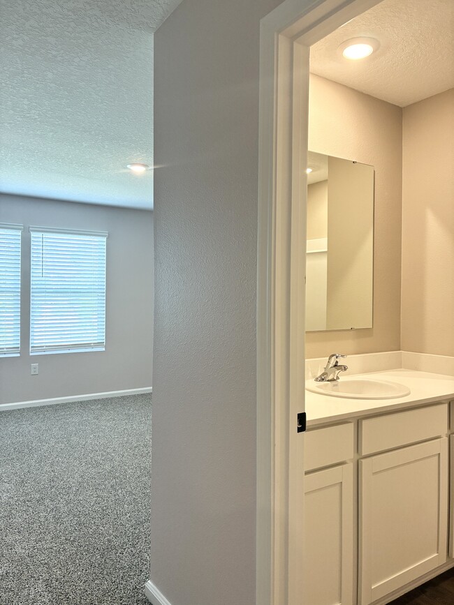 Building Photo - 5983 Ortega Lk Dr