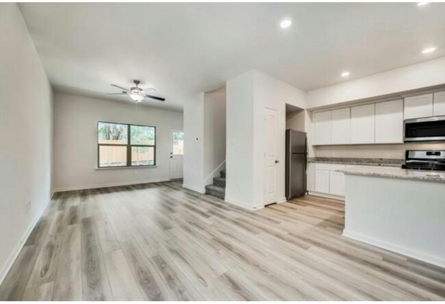 Foto del edificio - 203 Marsh Ln