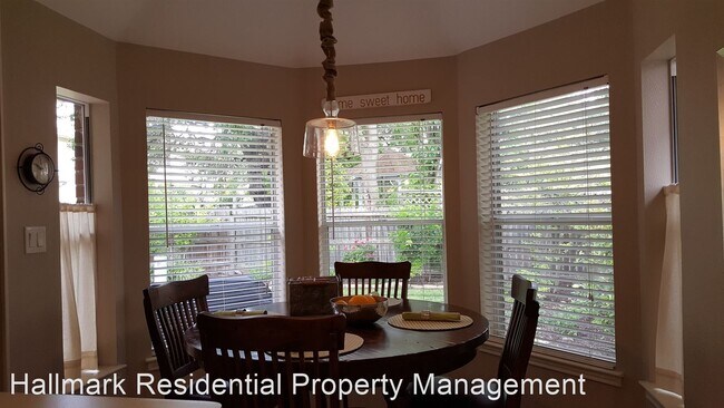 Foto del edificio - 3 br, 2 bath House - 8807 Lost Woods