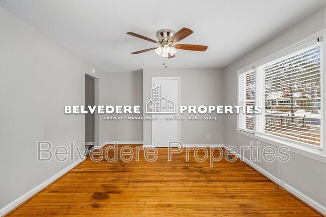 Building Photo - 720 S Elam Ave