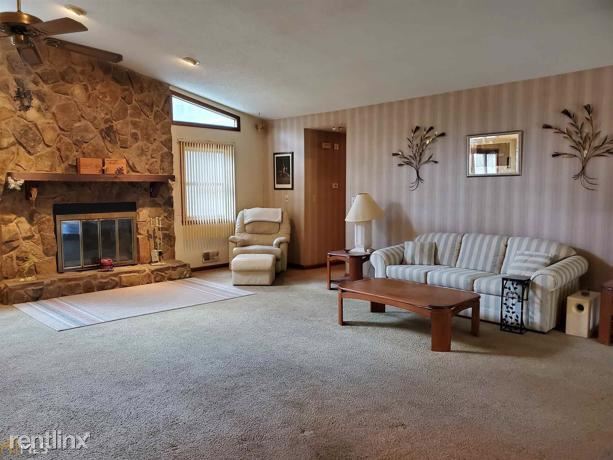 Building Photo - 3 br, 2 bath House - 14 Margrit Ct
