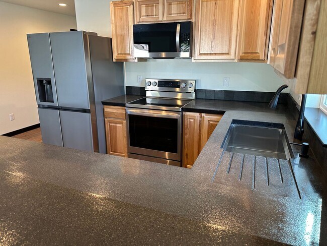 Foto del edificio - Brand New 4 Bedroom Home, Call to Schedule your showing today!