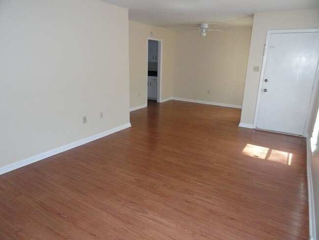 Building Photo - 7114 Johnny Mercer Blvd