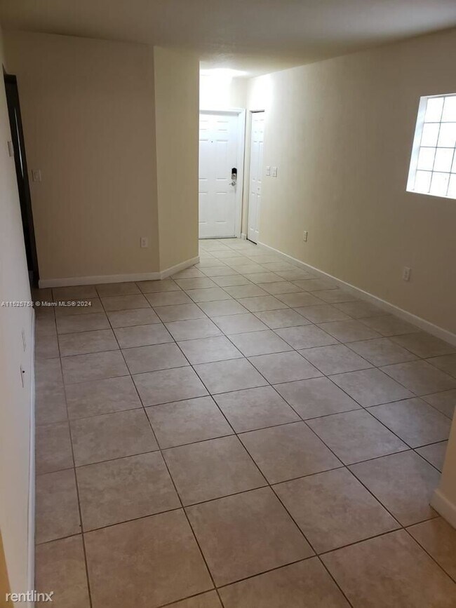Building Photo - 3 br, 2 bath House - 22551 SW 88th Pl # 101-1