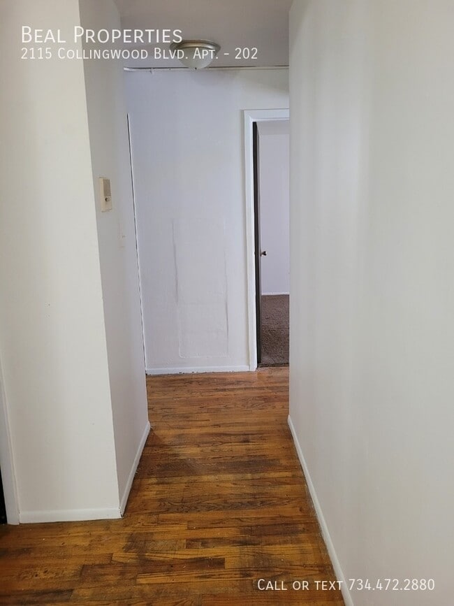 Building Photo - 2115 Collingwood Blvd