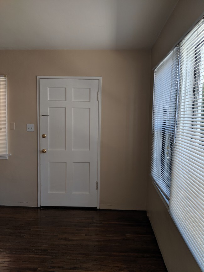 Foto del edificio - 34 Granada Ave