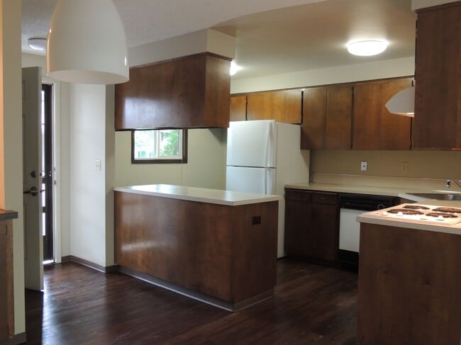 Kitchen - 323 S Locust St