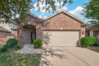 Building Photo - 6123 Carver Pines Dr