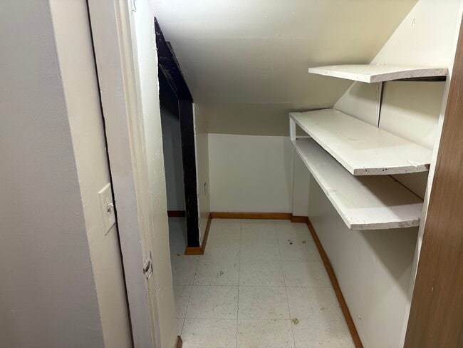 Building Photo - 103 E Steuben St