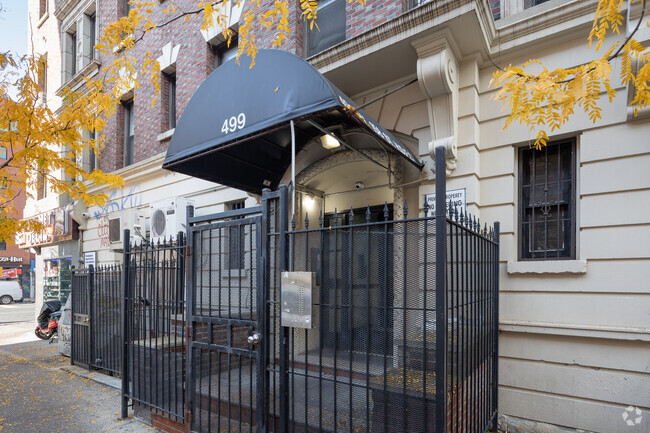 Entrance - COOP