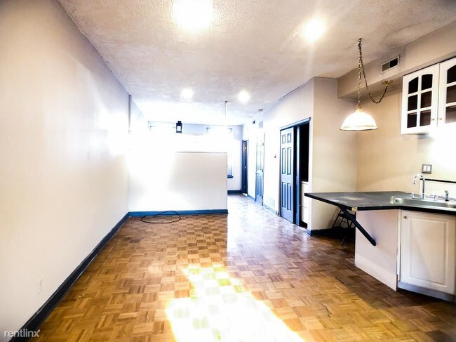 Foto del edificio - 325 N Front St
