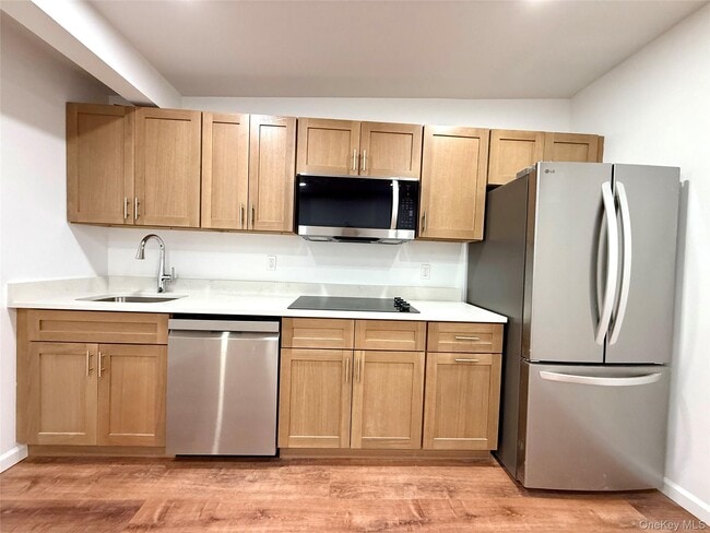 Foto del edificio - 728 US-6