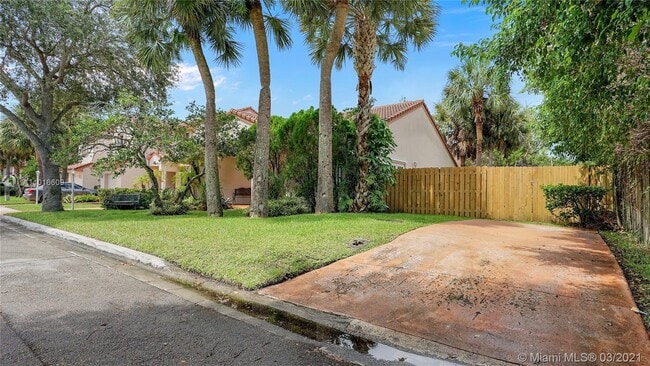 Building Photo - 10901 W Broward Blvd