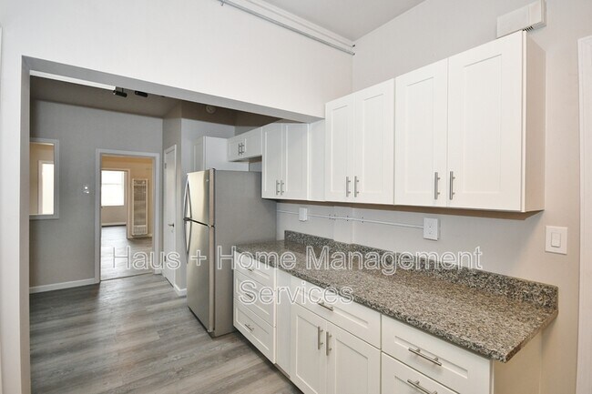 Foto del edificio - 933 4th Ave
