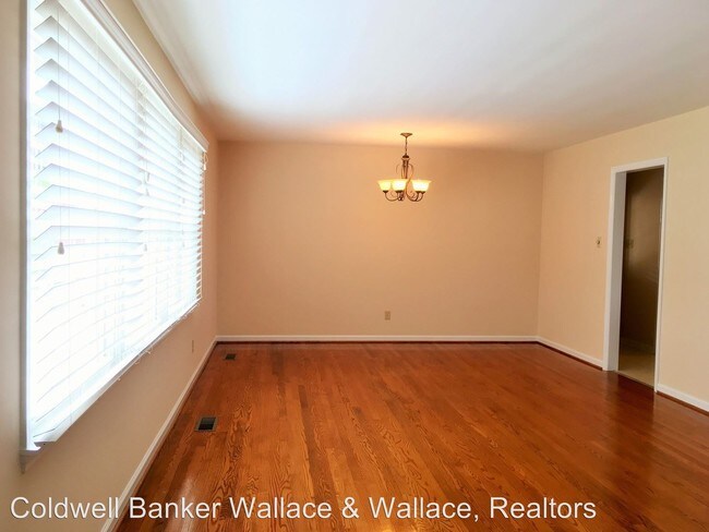 Building Photo - 3 br, 1.5 bath House - 4130 Gaines Road