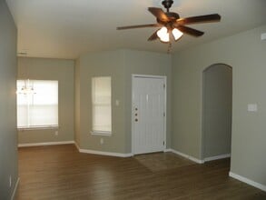 Building Photo - 133.135 Marvin Cove