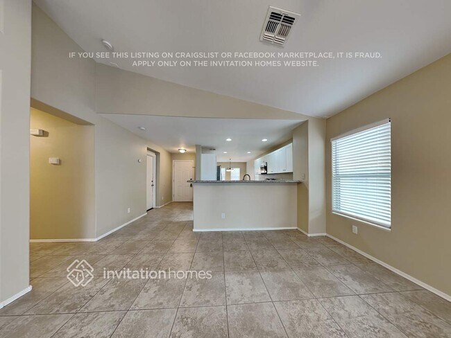 Foto del edificio - 16055 W Acapulco Ln