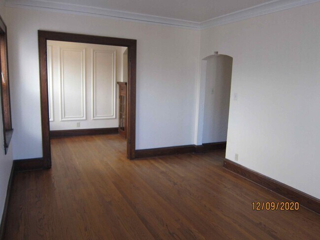 Foto del edificio - Available July 2026 Gorgeous 1-bedroom apartment in Shorewood with Free Heat