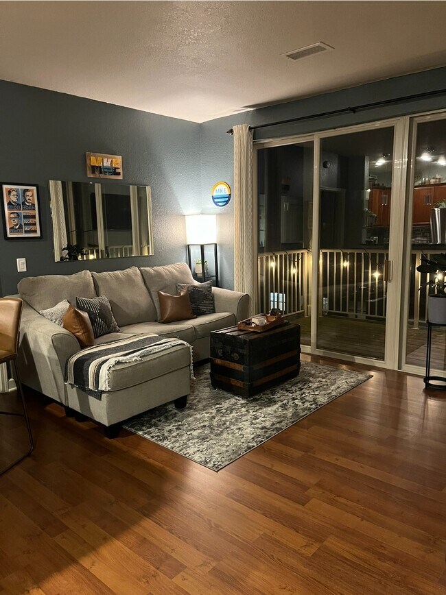 4130 S Lake Dr Unit D382, Saint Francis, WI 53235 Condo for Rent in