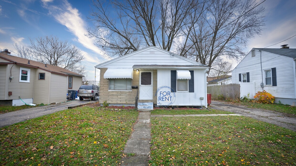 Foto principal - 4409 Cuthbertson St