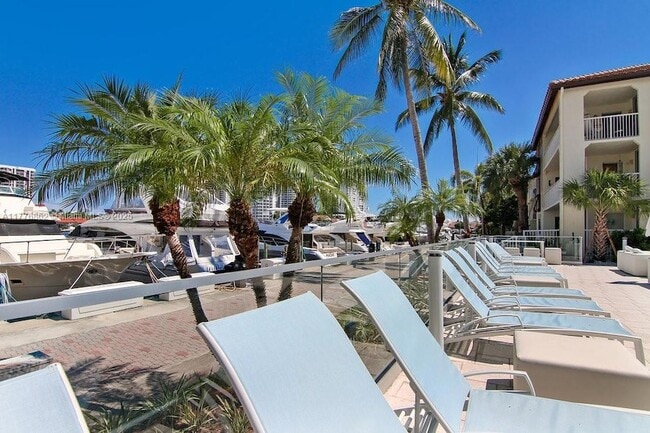 Foto del edificio - 3605 NE 207th St