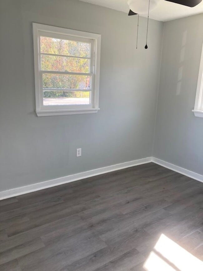 Building Photo - Gulfport 2 Bedroom